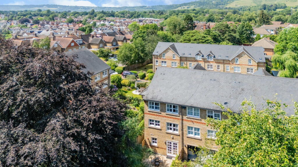 Burlington Place, Reigate - View 3