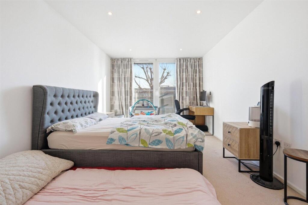 Apartment in London - View 3