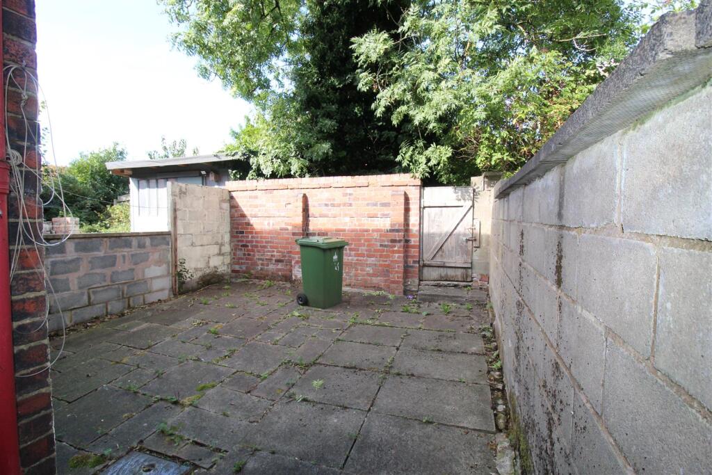 House in Bolton - View 5