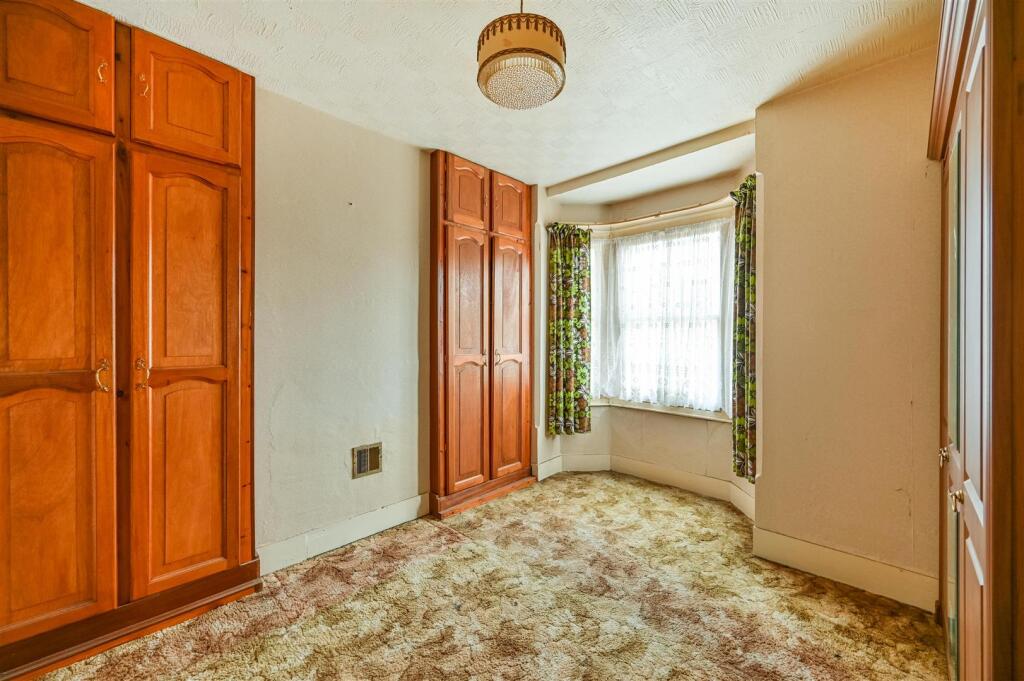 House in Reading - View 5