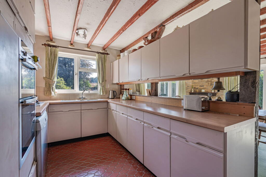 House in Mole Valley, Surrey - View 4