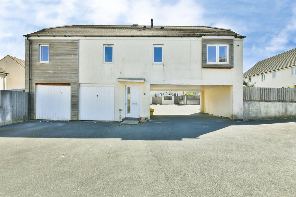 2-bed house on Whitehaven Way, Plymouth, £160,000
