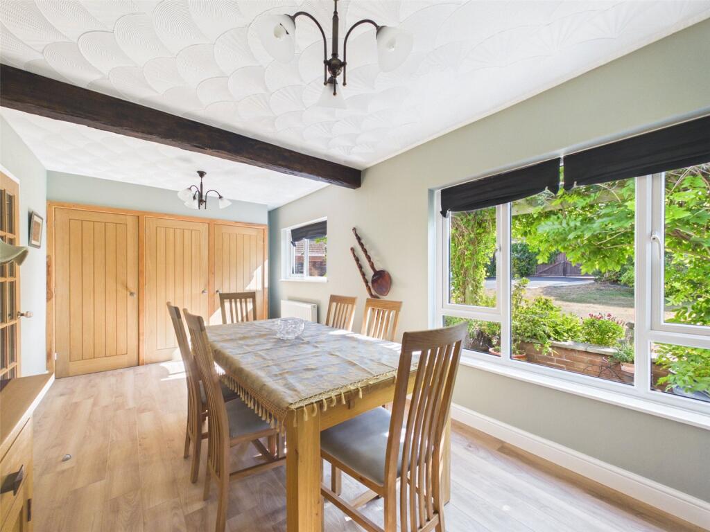 House in Gloucester, Fox Elms - View 5