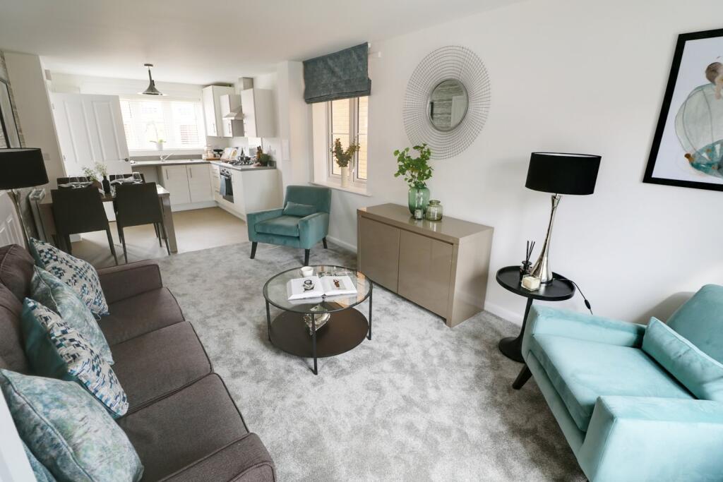 House in Towcester, West Northamptonshire - View 2