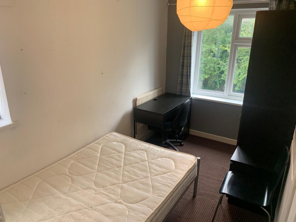 House in Leeds, Beckett Park, Headingley - View 5