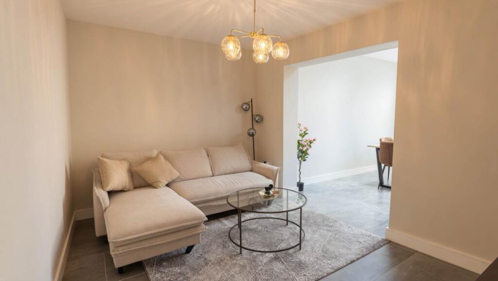 House in London - View 5
