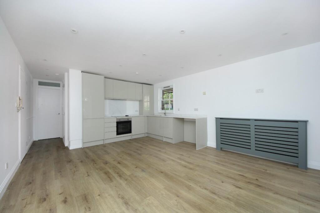 Apartment in London - View 2