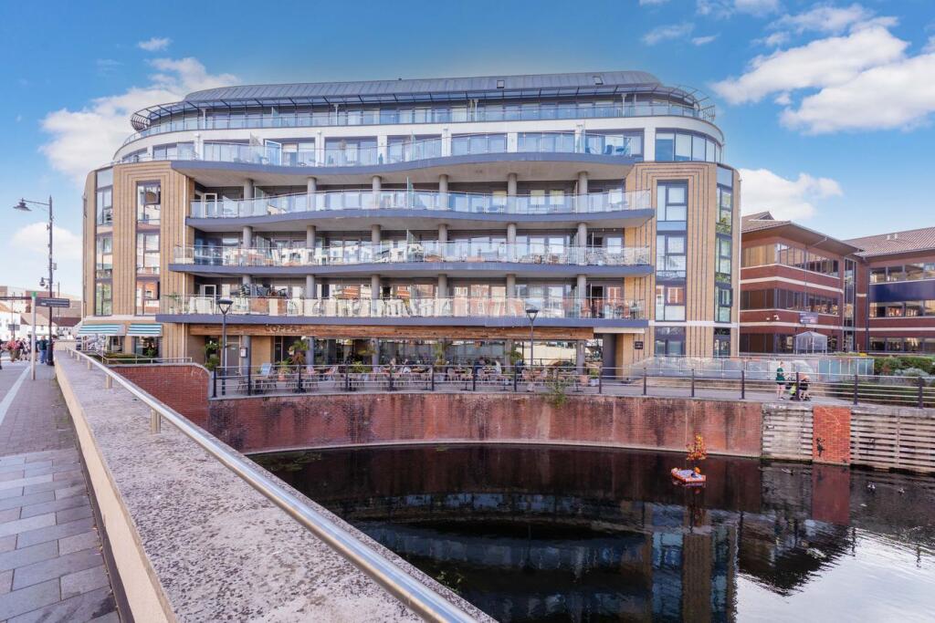 Apartment in Maidenhead, Fishery - View 4