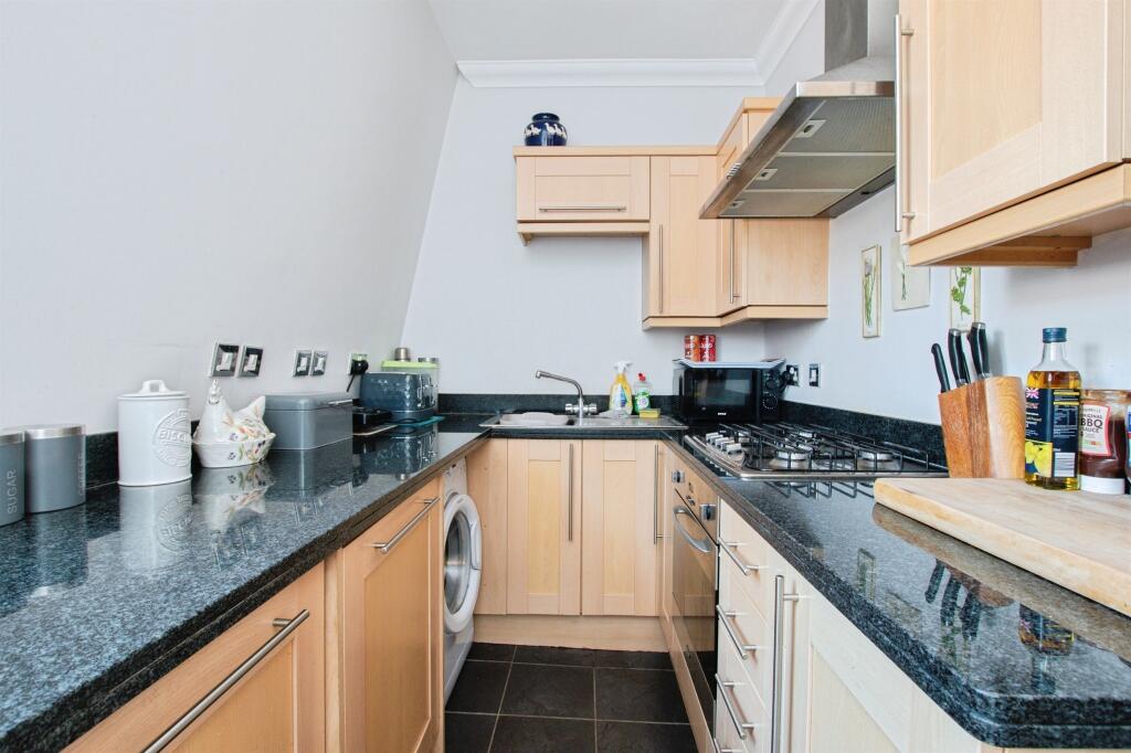 Apartment in Bournemouth - View 3