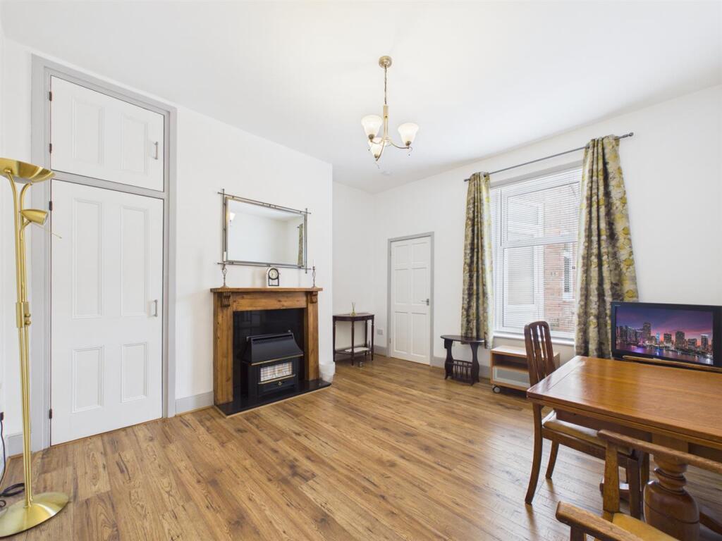 Apartment in North Tyneside, Preston - View 5