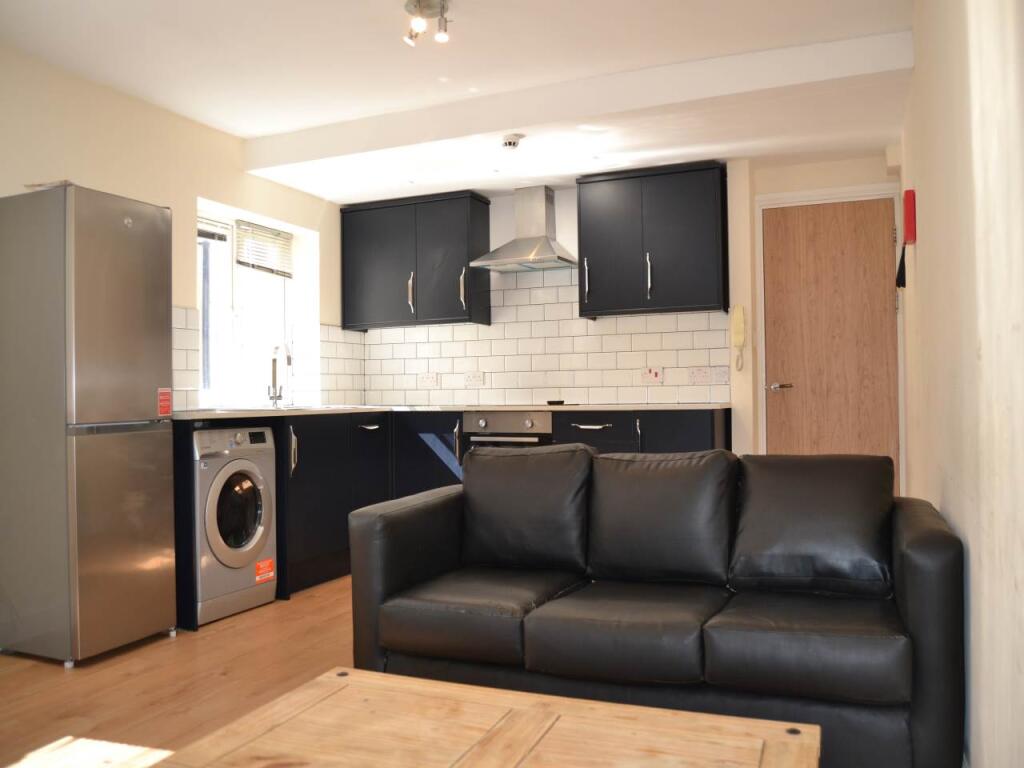 Main image of property: Colum Road, Cathays, Cardiff