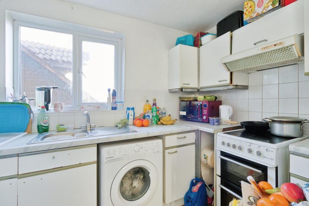 Apartment in London - More