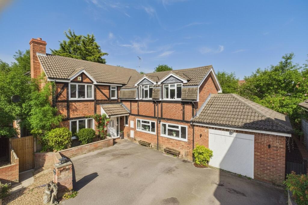 Main image of property: Juliet Gardens, Warfield, Berkshire, RG42