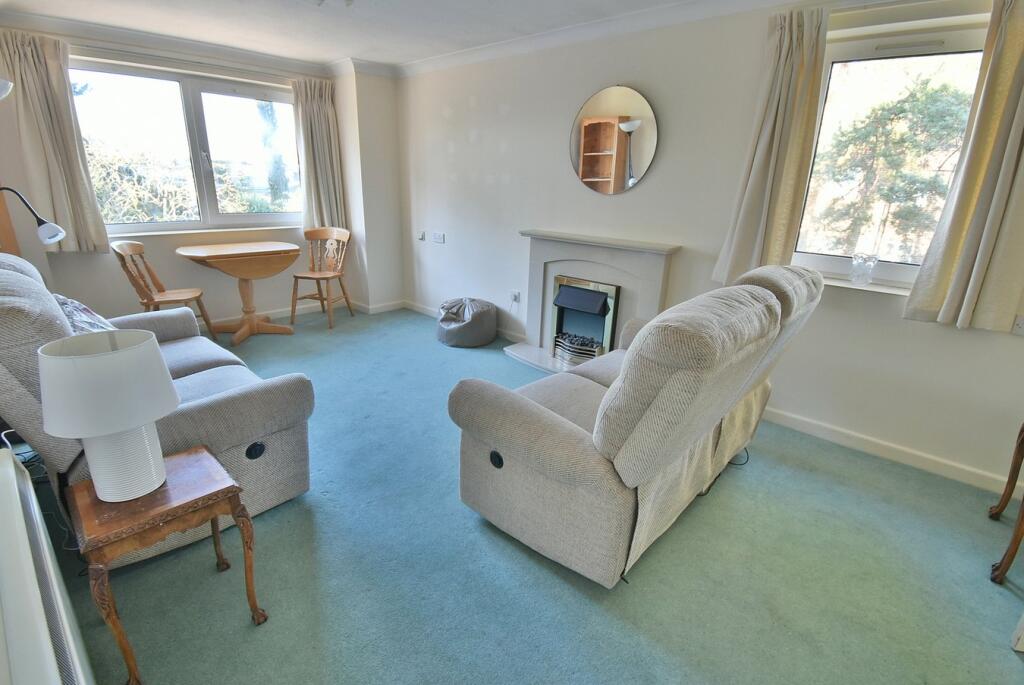 Glenmoor Road, West Parley, Ferndown, BH22 photo 3