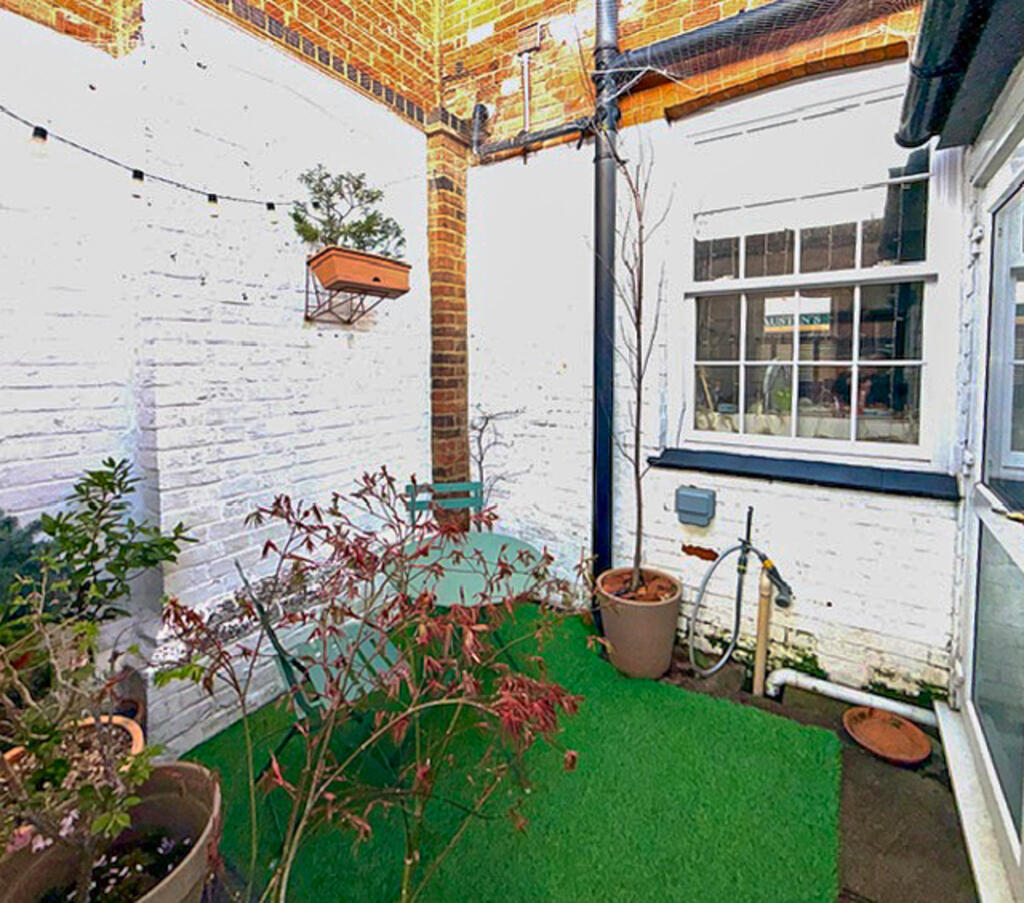 Additional image 13 of High Street, Welwyn, AL6