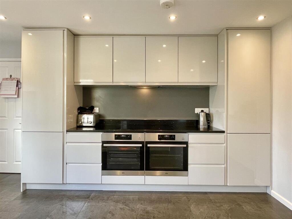 House in Dorchester - View 2