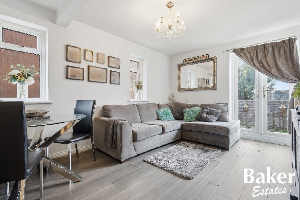Hillrise Road, Romford, London, RM5 photo 4