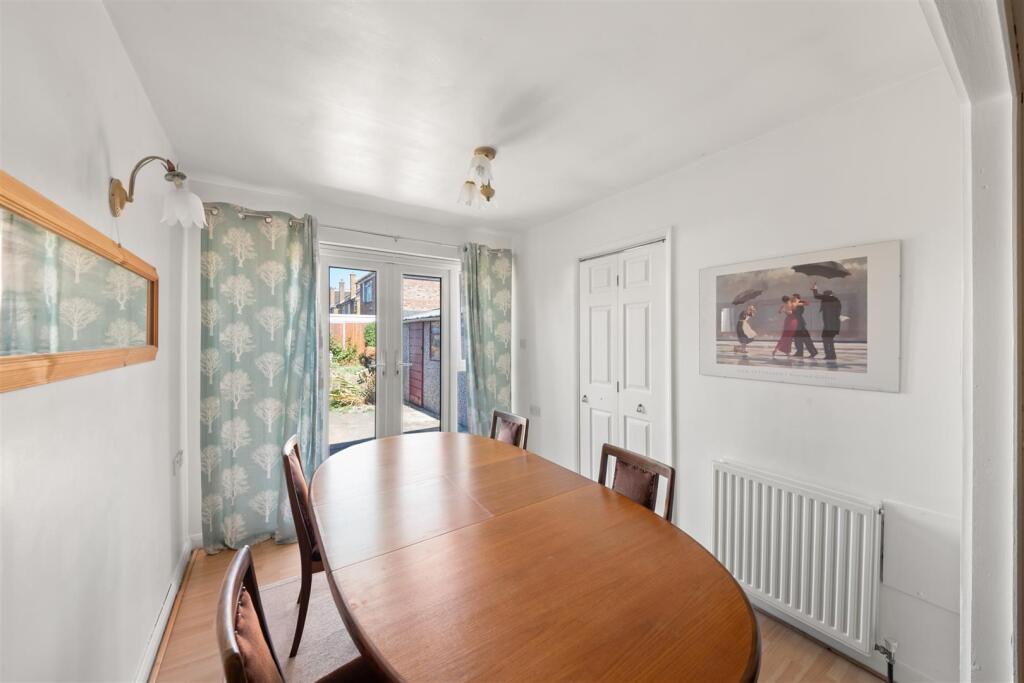 House in Southall - View 4