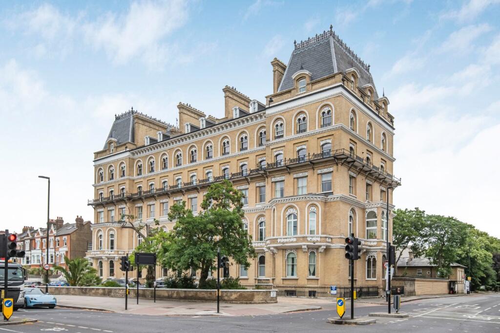 Apartment in London - View 5
