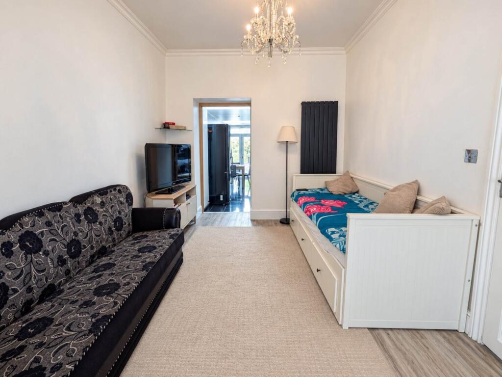 House in London, Forest Gate - View 4