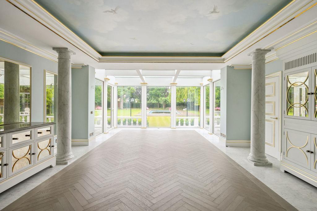 House in London - View 5