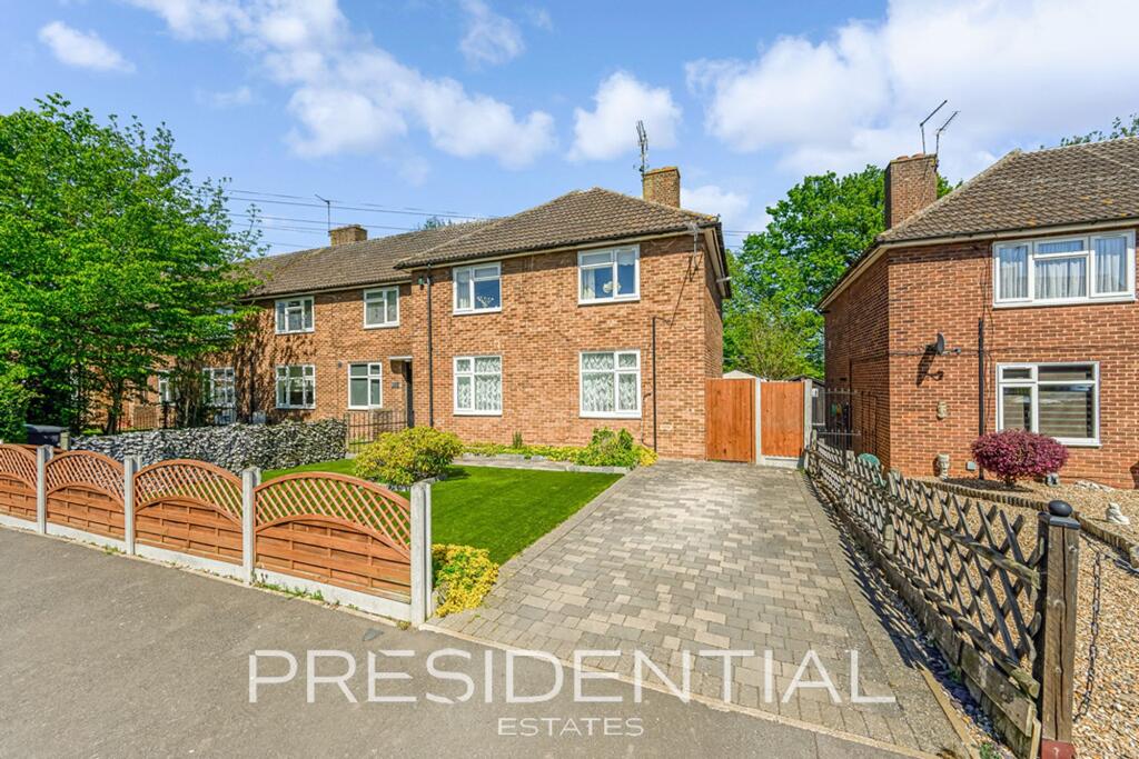 1-bed flat on Willingale Road, Loughton, IG10, £250,000
