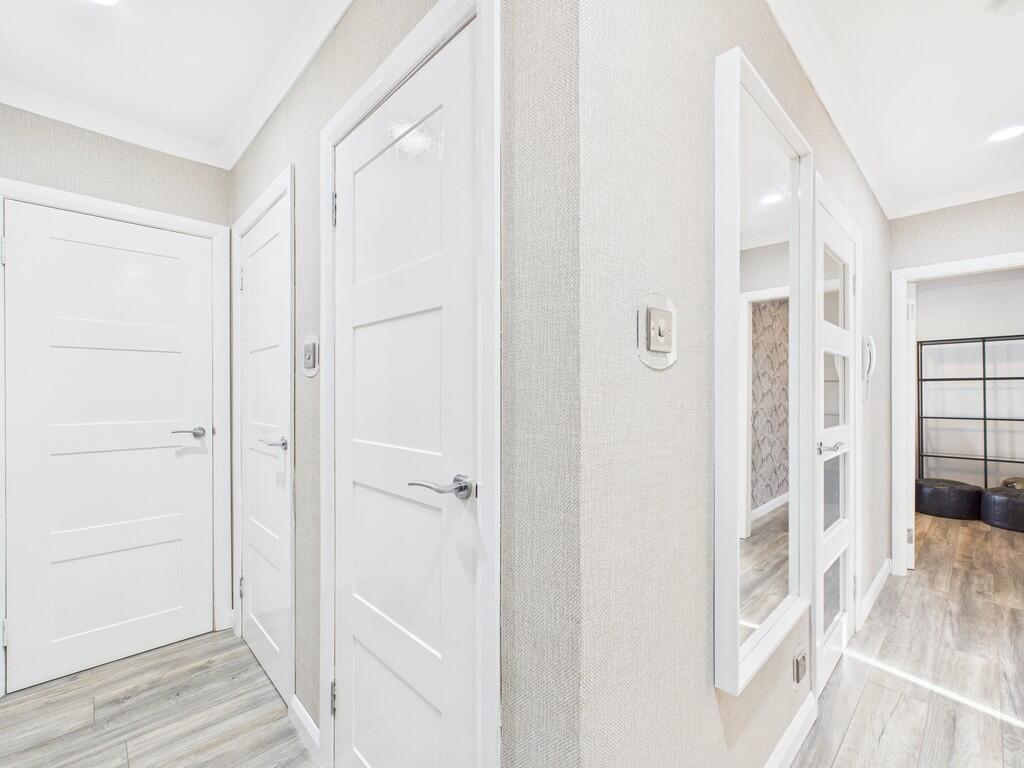 Apartment in Glasgow - View 2