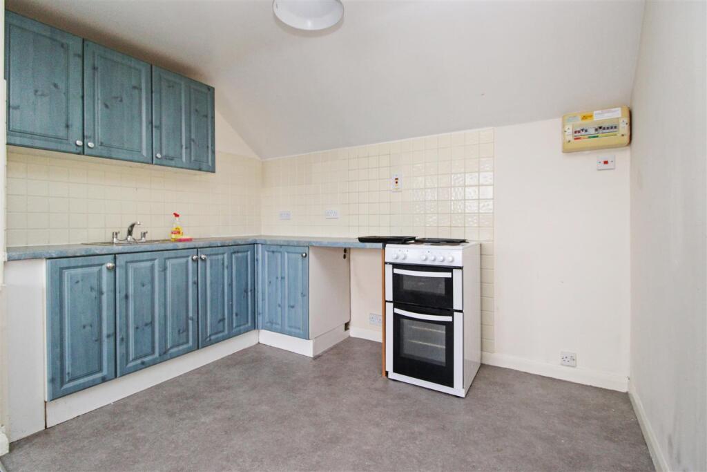 Apartment in Canterbury - View 3