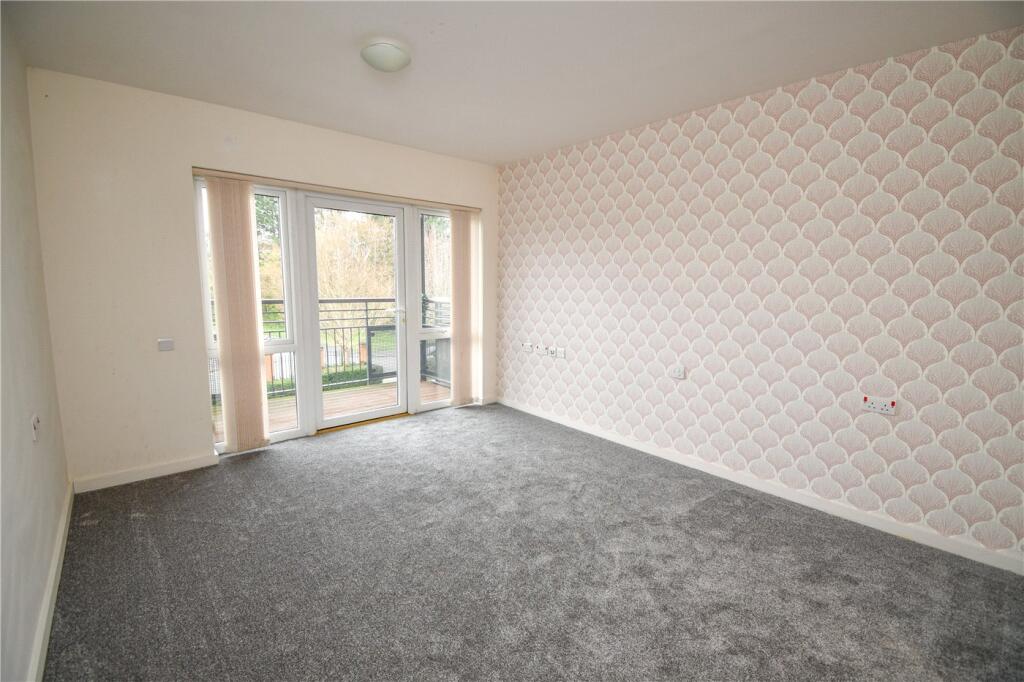 New Grosvenor Road, Ellesmere Port, Cheshire - View 2