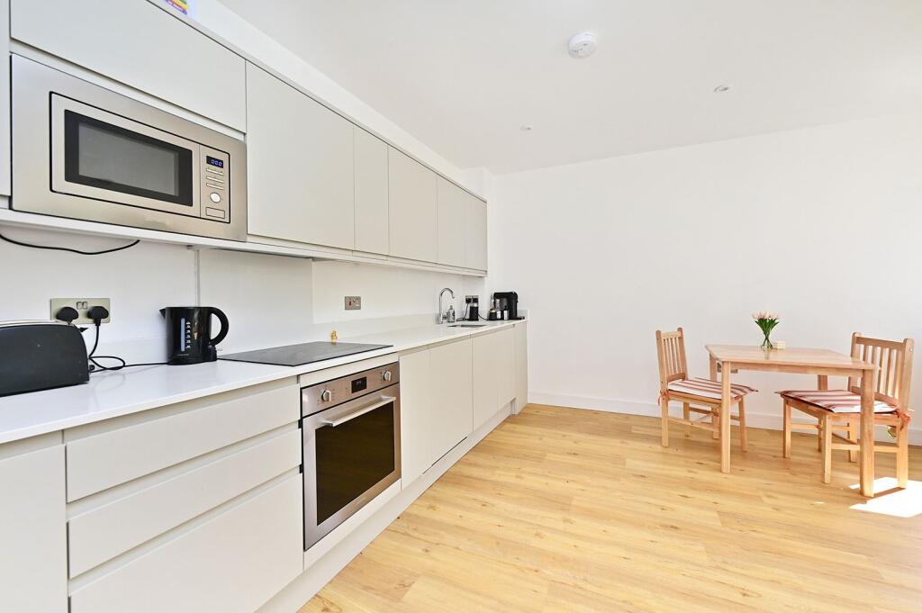Main image of property: Farnborough Road, Farnborough, GU14