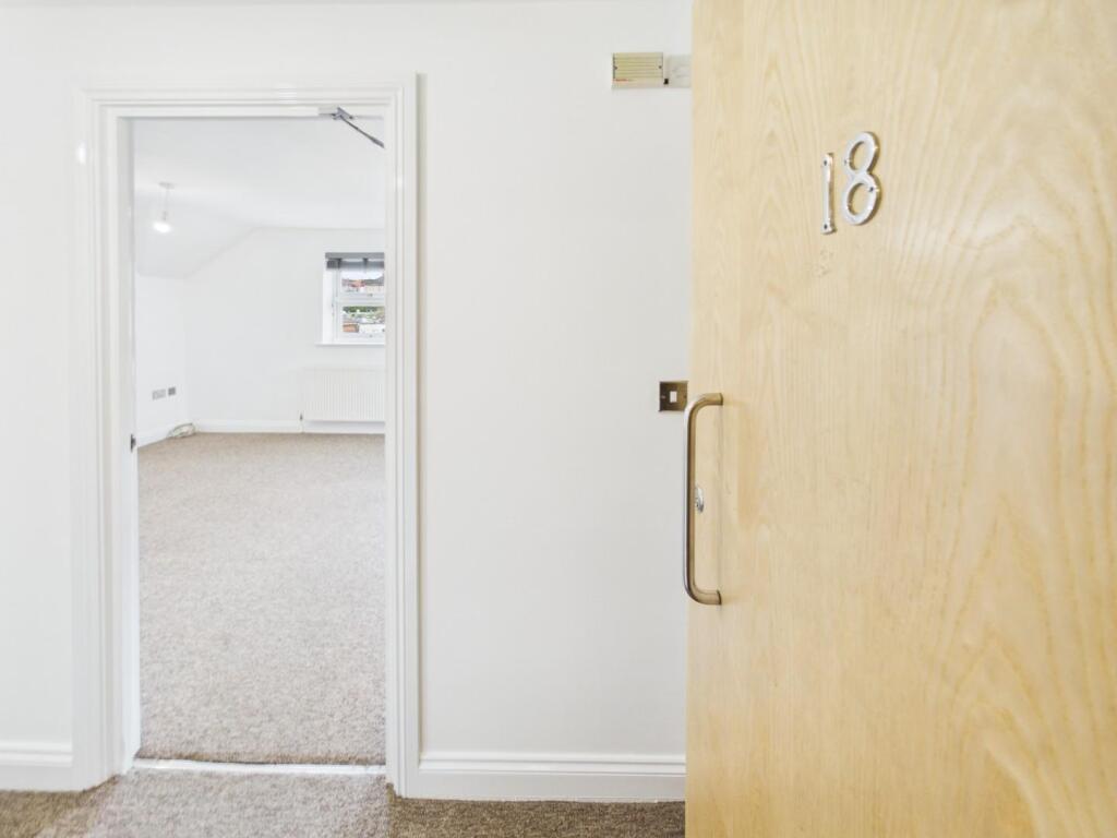 Apartment in Bristol, Whitehall - View 4