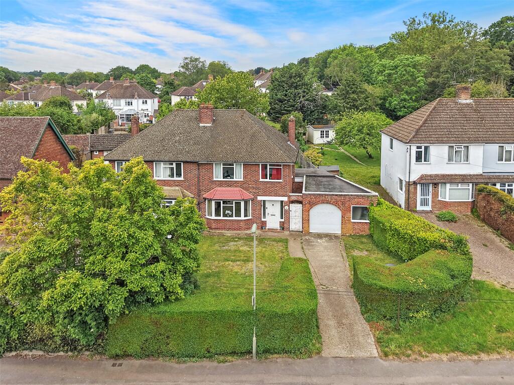 Main image of property: Cobham Road, Fetcham, Leatherhead, Surrey, KT22