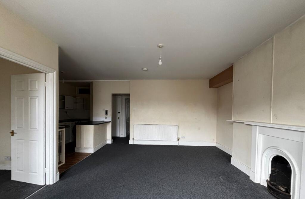 Flat 4, 8 Nightingale Road, Southsea, PO5 3JL photo 3