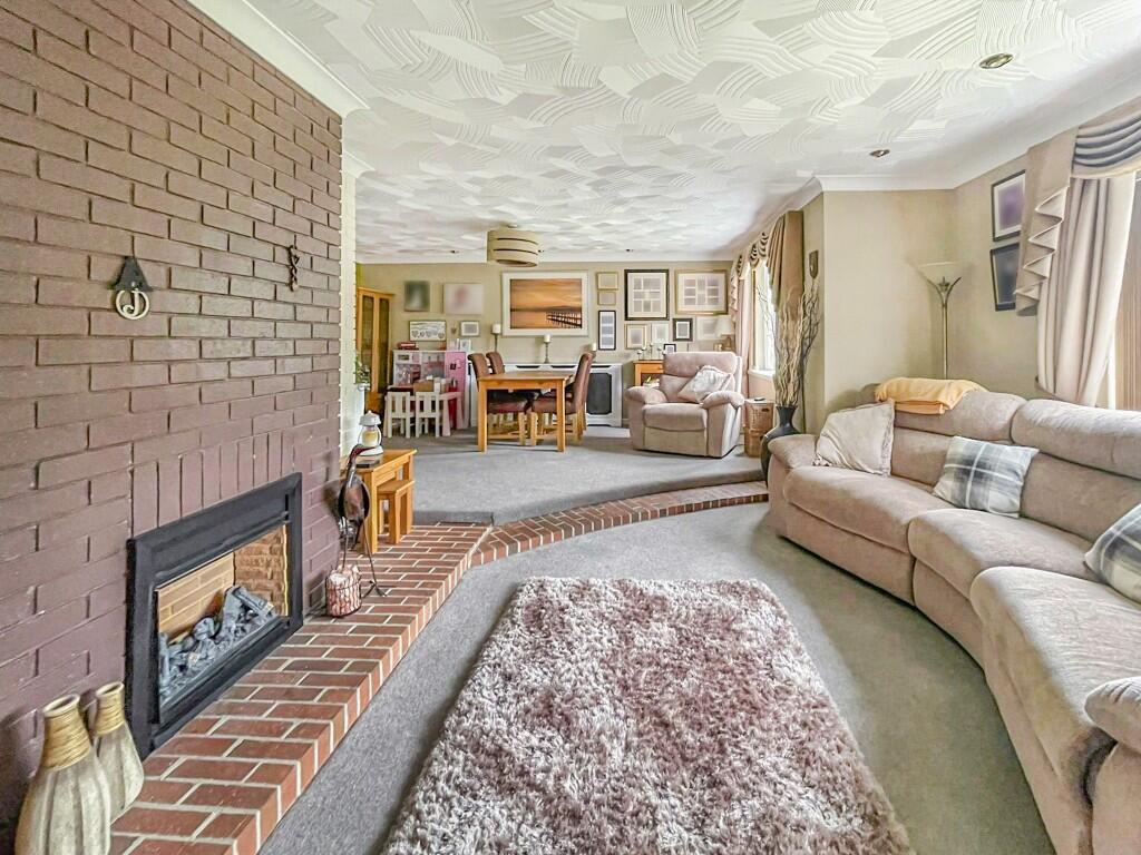 Barnsley Road, Goldthorpe, S63 photo 5