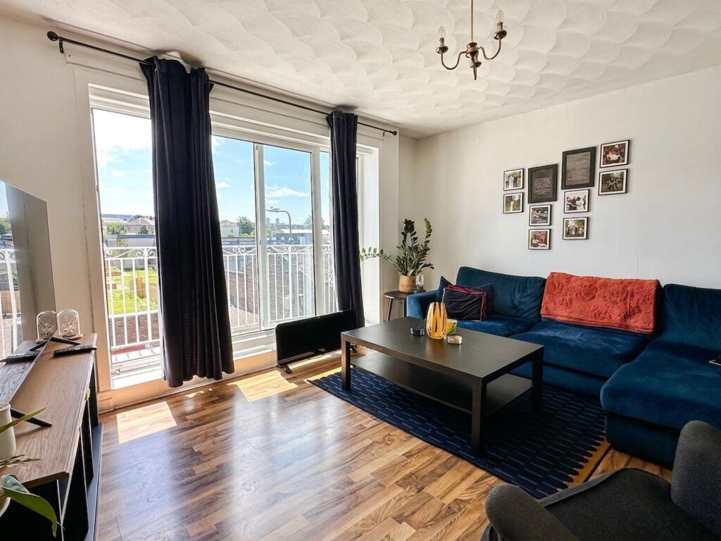 Apartment in Rutherglen, South Lanarkshire - View 4