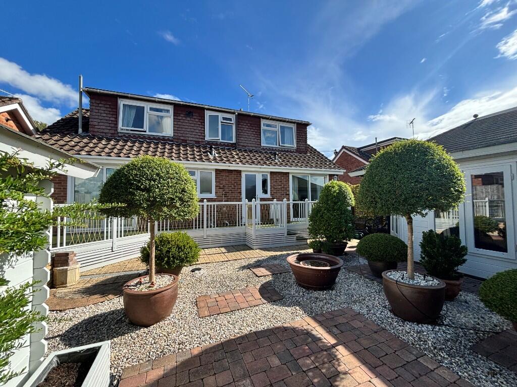 4-bed other on Kelvin Close, SO45, £459,950