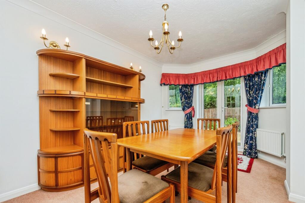 House in Worcester - View 5
