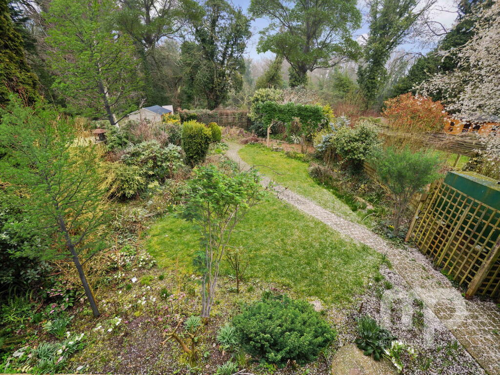 Old Hall Close, Ashwellthorpe photo 4