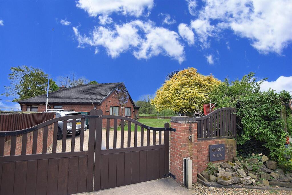 Main image of property: Bowling Bank, Wrexham