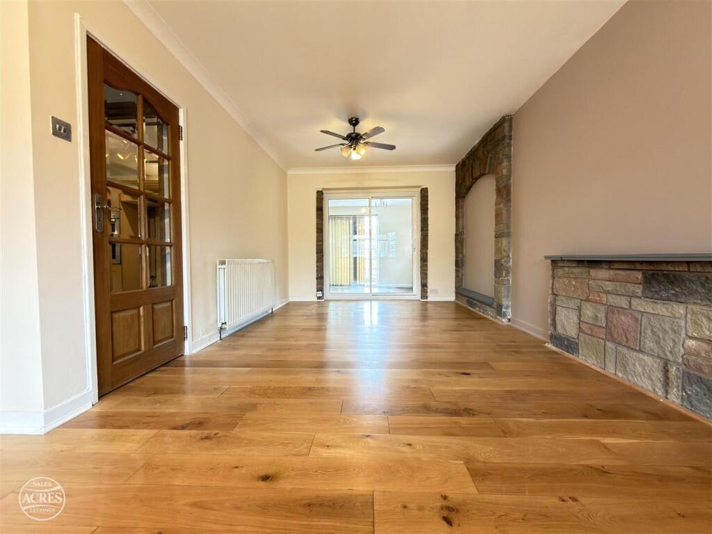 House in Birmingham, Pheasey - View 5