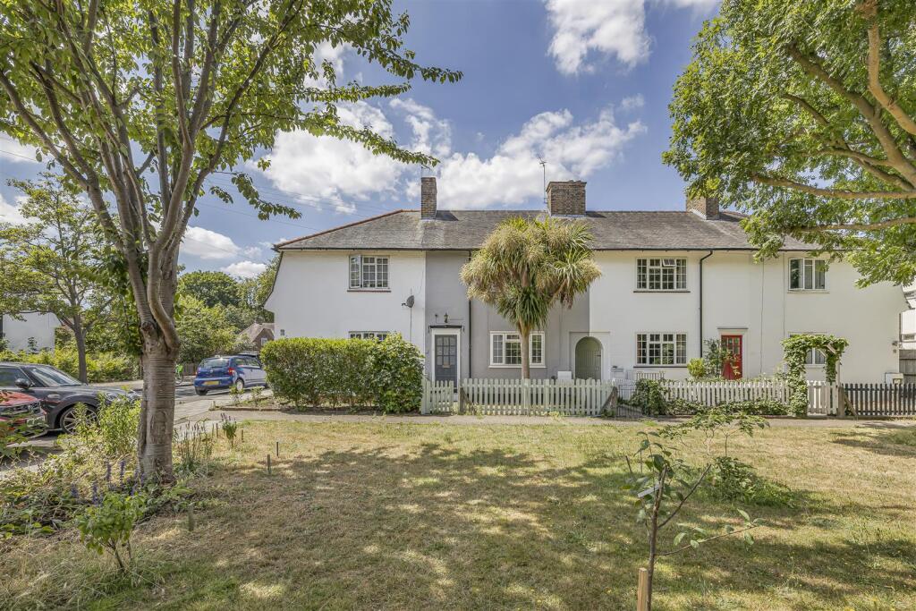 Main image of property: Huntingfield Road, Putney, SW15