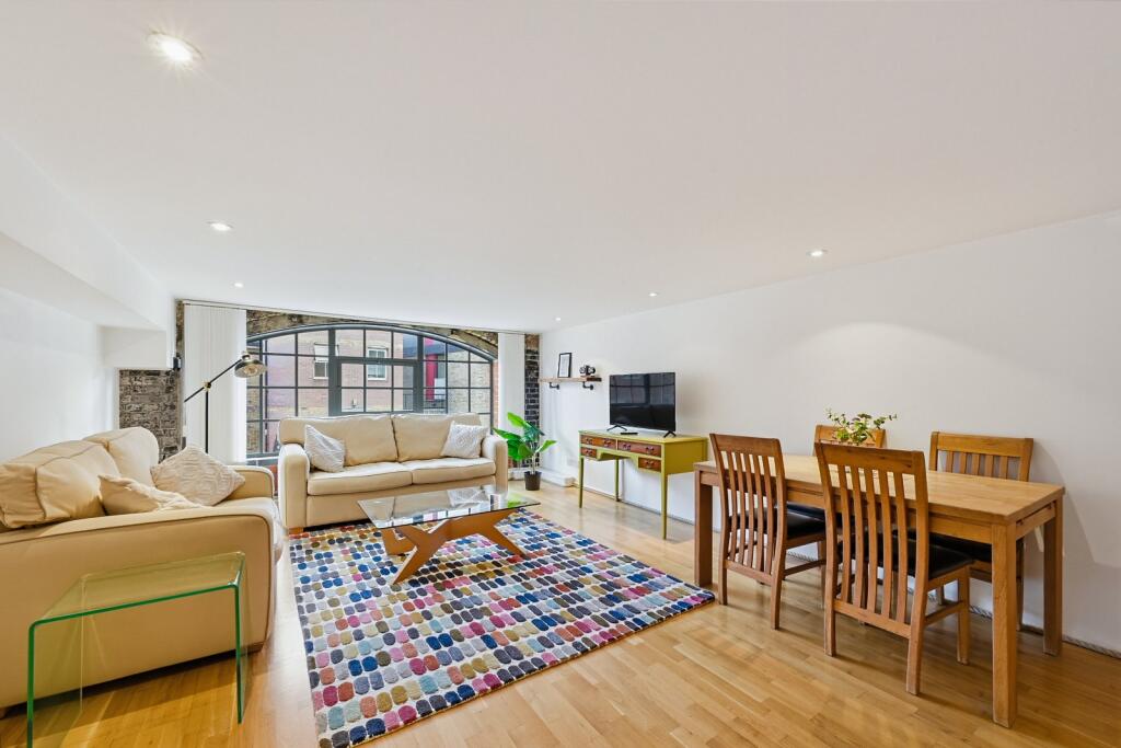 Main image of property: Gowers Walk, London, E1