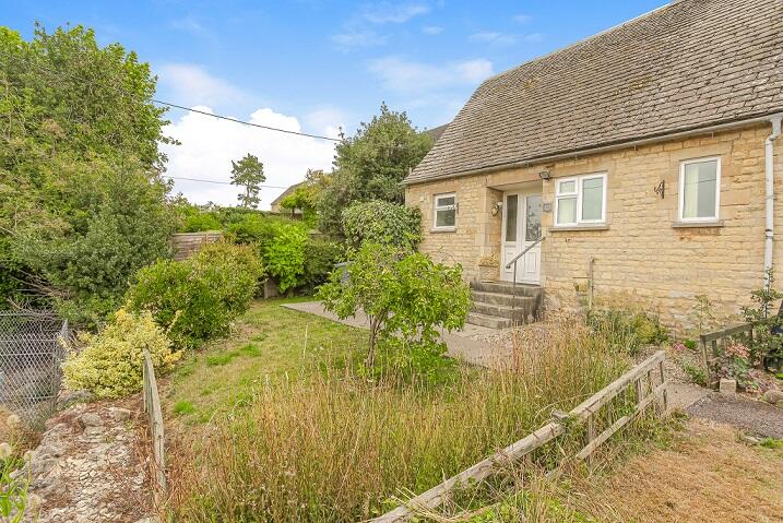 Main image of property: Windrush Close, Burford, Oxfordshire, OX18