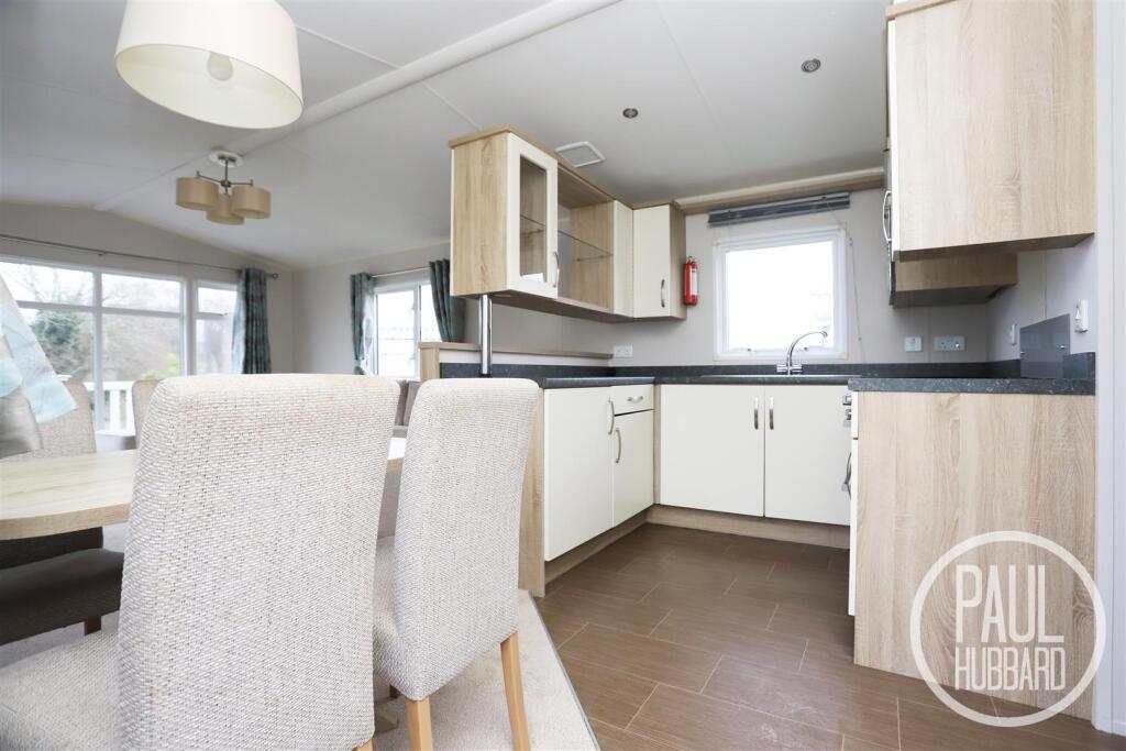 Avonmore, Tingdene, North Denes Holiday Park photo 2
