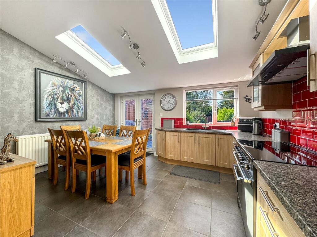 Queensgate Drive, Birstall, Leicester, Leicestershire, LE4 photo 2
