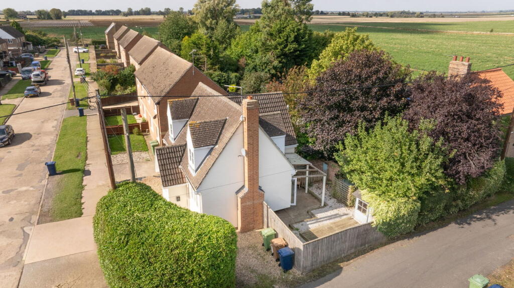 Crown Avenue, Christchurch, Wisbech, PE14 9NE photo 4