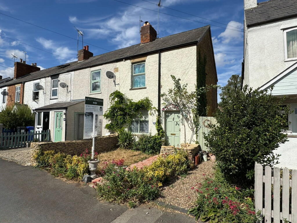 Main image of property: Banbury Road,Brackley,NN13 6AZ
