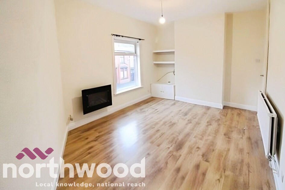 Apartment in Wigan - More