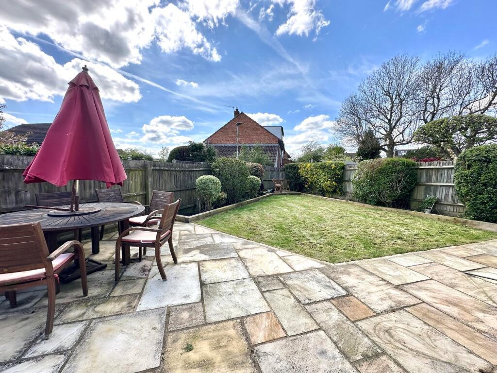 Hyde Lane, Bovingdon, HP3 photo 3