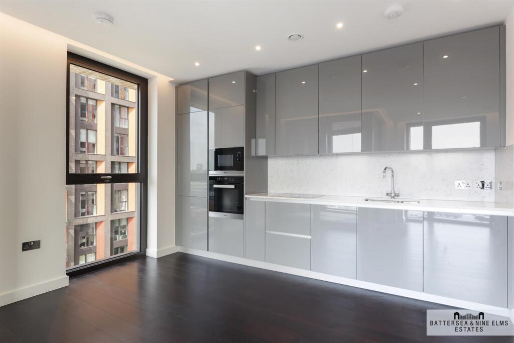 Apartment in London - View 2